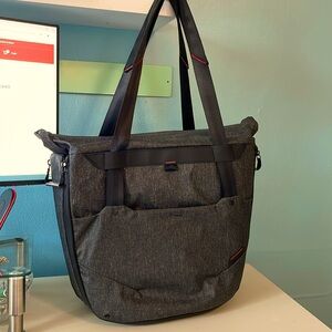 Peak Design Everyday Tote